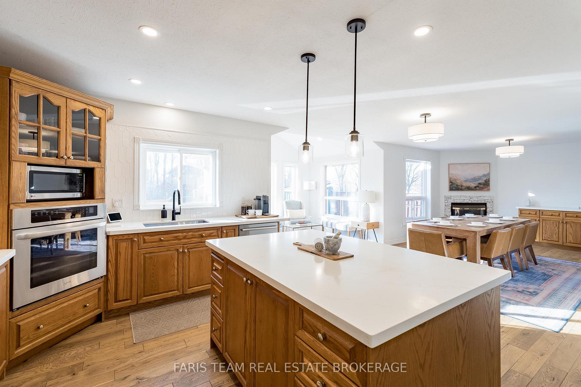 Photo 20 of 2040 Lea Road, Innisfil, Alcona — HOMEH