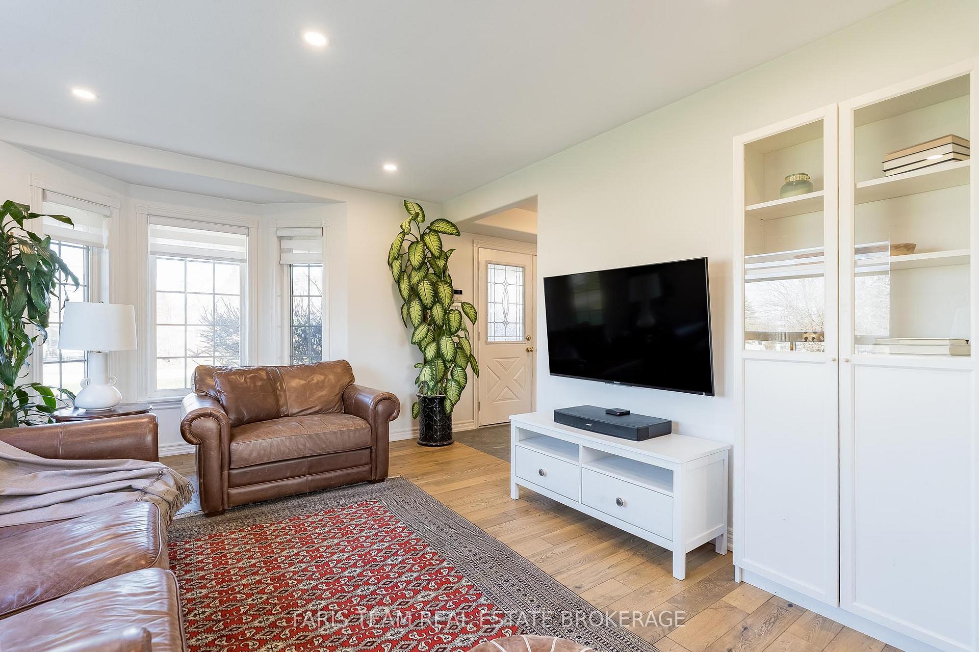 Photo 46 of 2040 Lea Road, Innisfil, Alcona — HOMEH