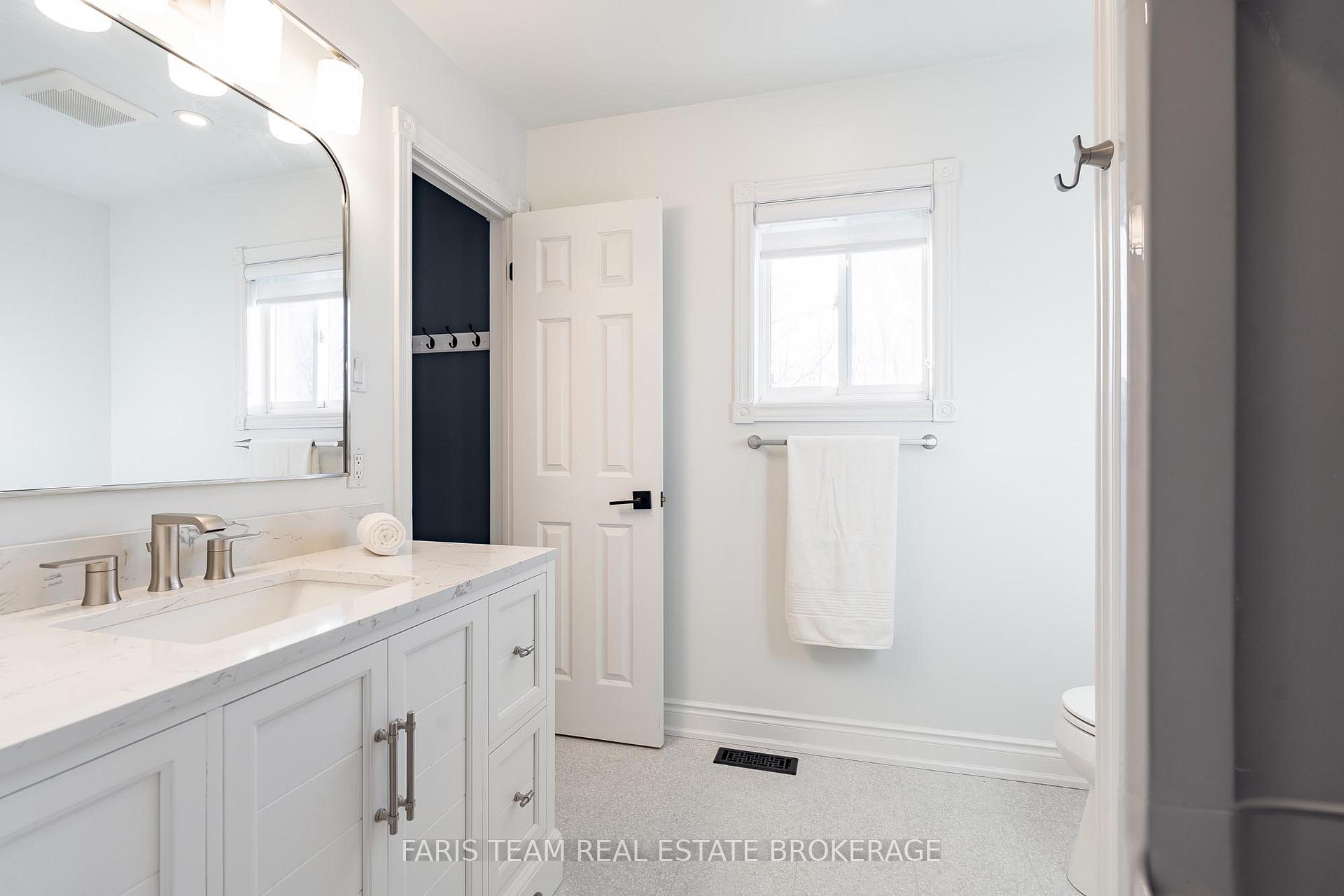 Photo 10 of 2040 Lea Road, Innisfil, Alcona — HOMEH