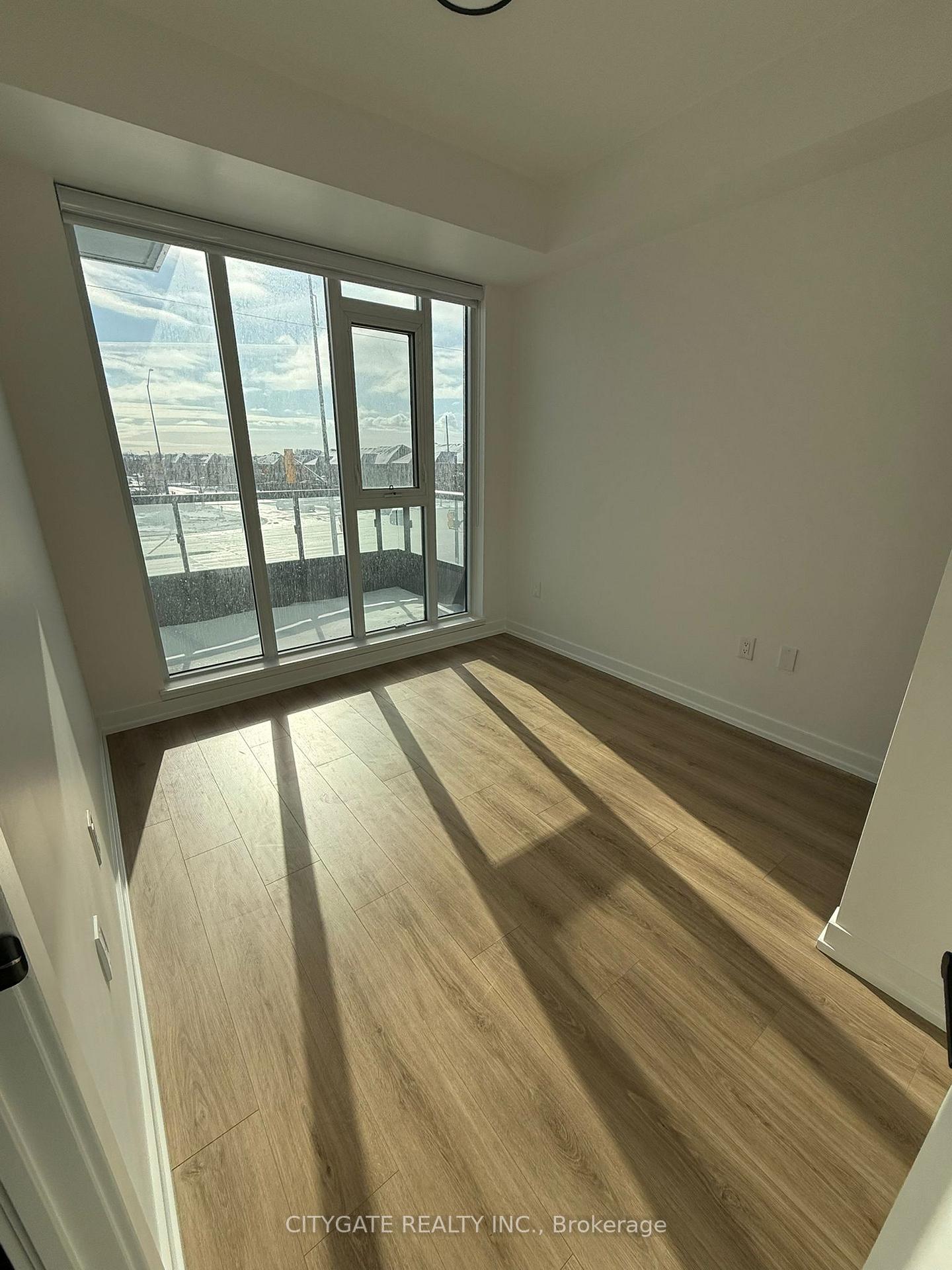 Photo 2 of Unit 212, 10 Lagerfeld Drive, Brampton, Northwest Brampton — HOMEH
