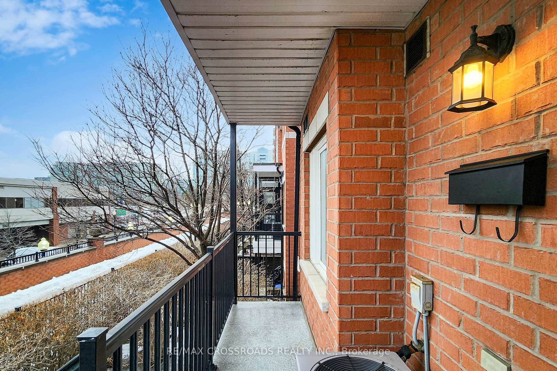Photo 6 of Unit 203, 308 John Street, Markham, Aileen-Willowbrook — HOMEH
