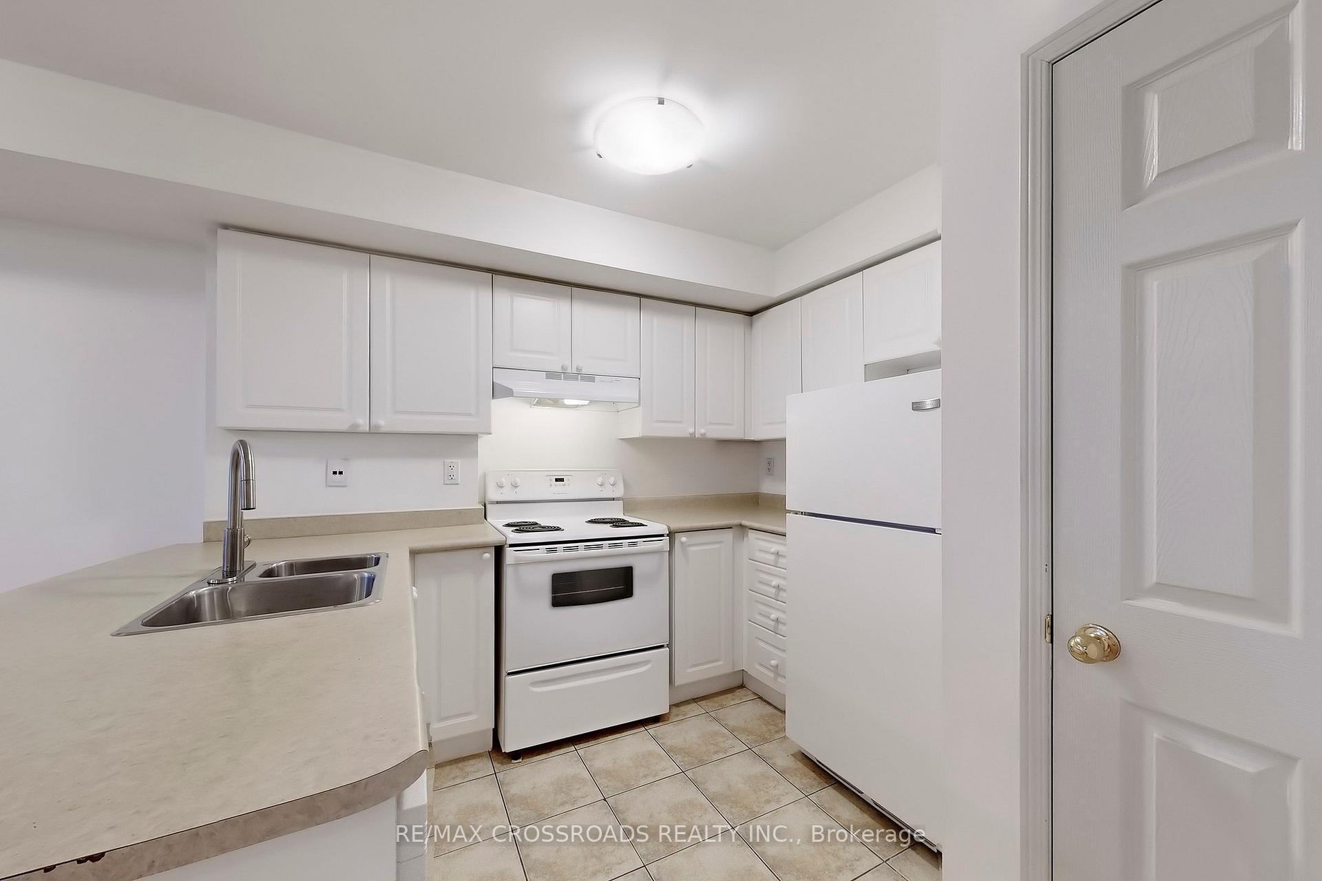 Photo 7 of Unit 203, 308 John Street, Markham, Aileen-Willowbrook — HOMEH