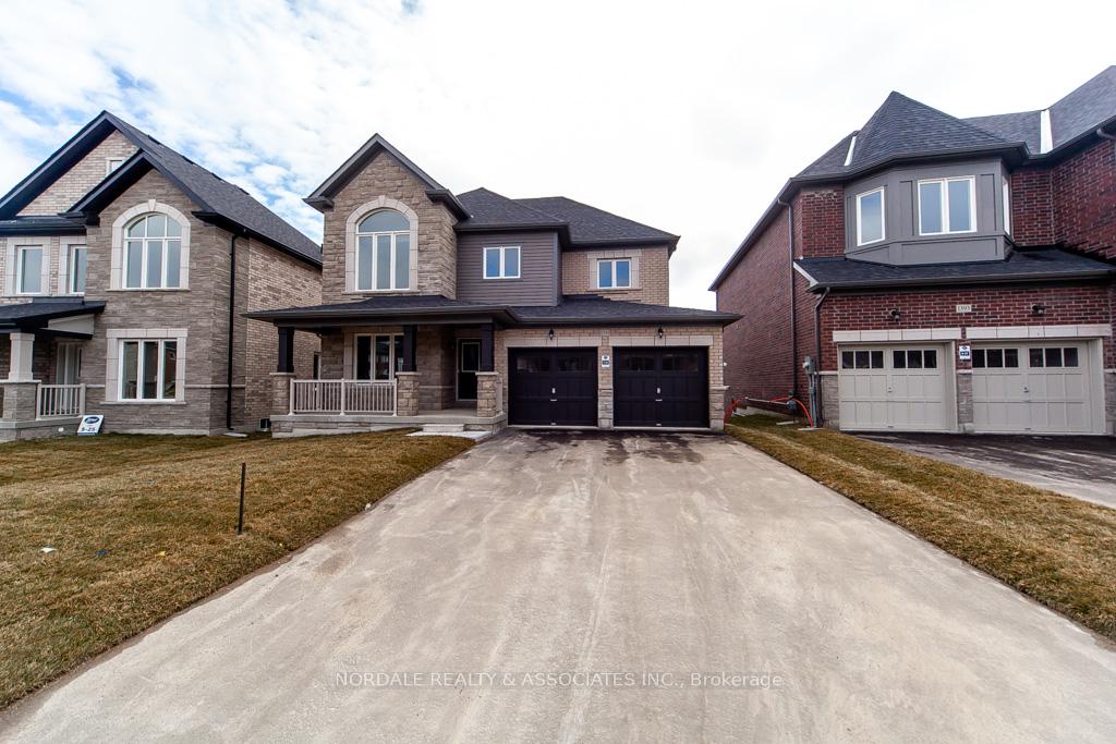 Front of 1389 Stovell Crescent
