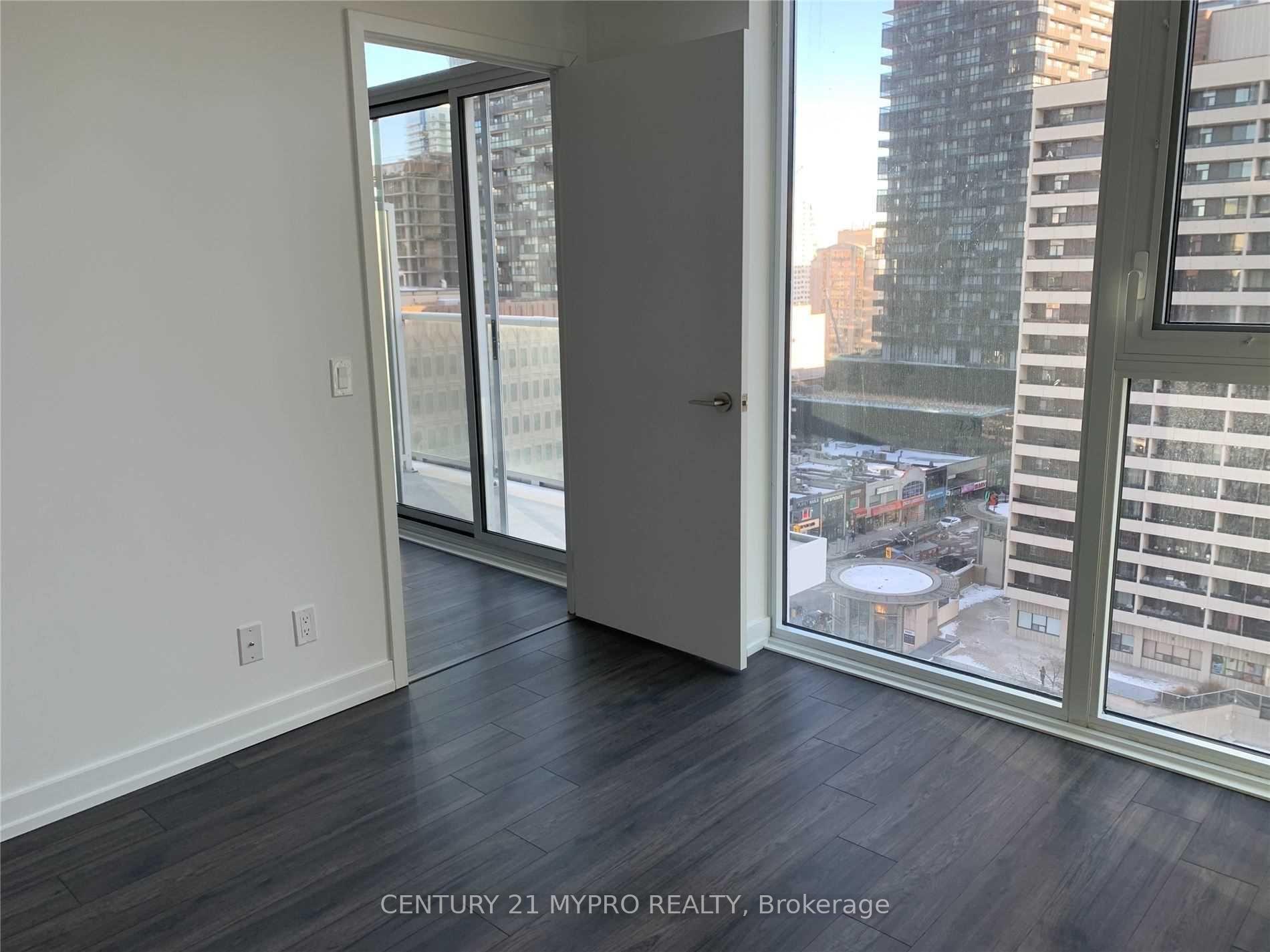 Photo 9 of Unit 1017, 33 Helendale Avenue, Toronto, Yonge-Eglinton — HOMEH