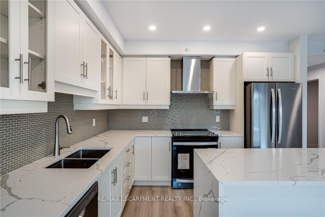 Photo 16 of Unit 307, 153 Wilson Street W, Hamilton, Ancaster — HOMEH