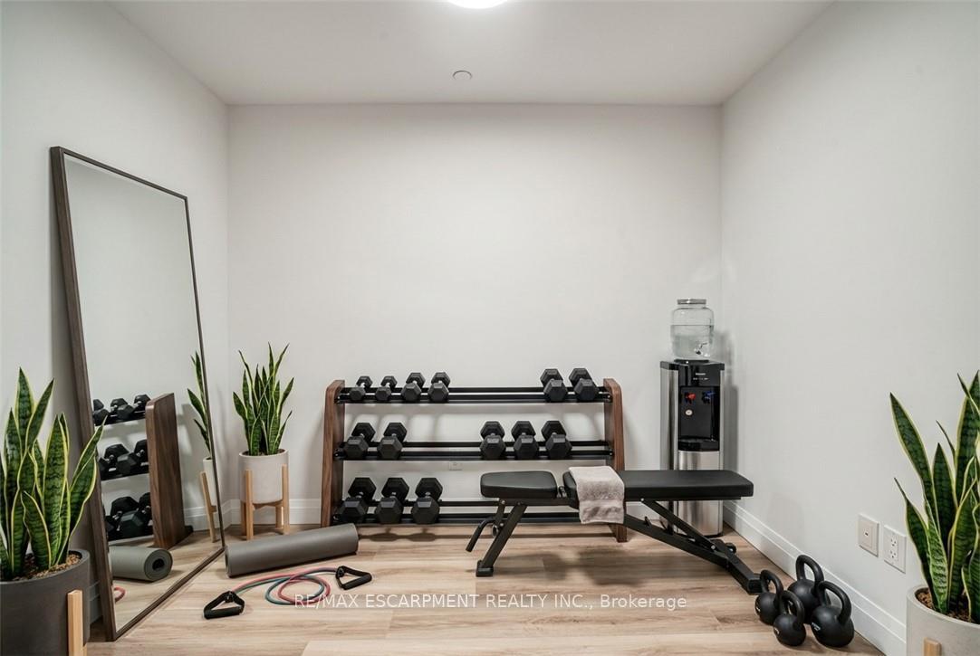 Photo 4 of Unit 307, 153 Wilson Street W, Hamilton, Ancaster — HOMEH