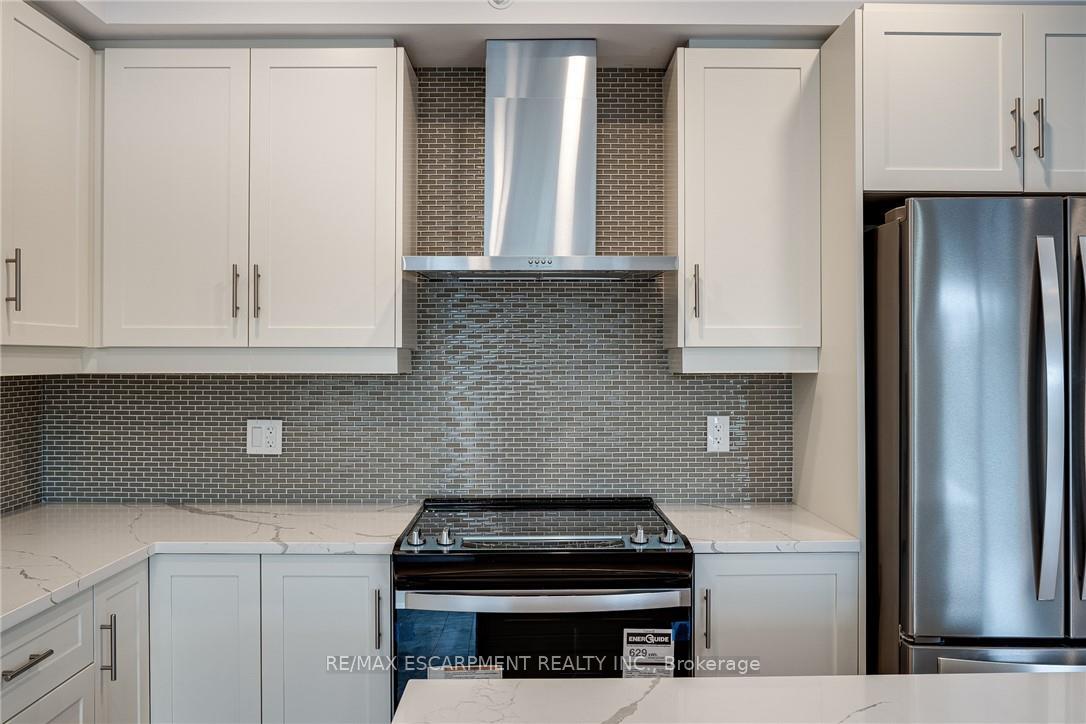 Photo 10 of Unit 307, 153 Wilson Street W, Hamilton, Ancaster — HOMEH