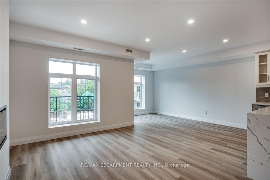 Photo 36 of Unit 307, 153 Wilson Street W, Hamilton, Ancaster — HOMEH