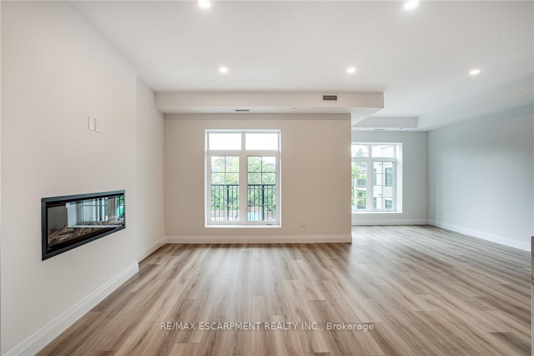 Photo 20 of Unit 307, 153 Wilson Street W, Hamilton, Ancaster — HOMEH
