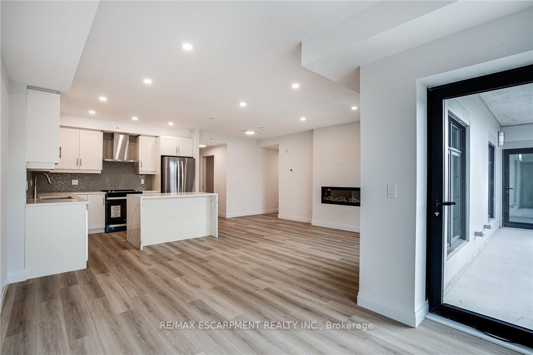 Photo 40 of Unit 307, 153 Wilson Street W, Hamilton, Ancaster — HOMEH