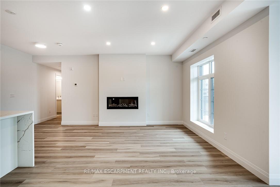 Photo 41 of Unit 307, 153 Wilson Street W, Hamilton, Ancaster — HOMEH