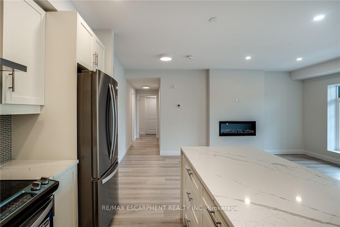 Photo 9 of Unit 307, 153 Wilson Street W, Hamilton, Ancaster — HOMEH