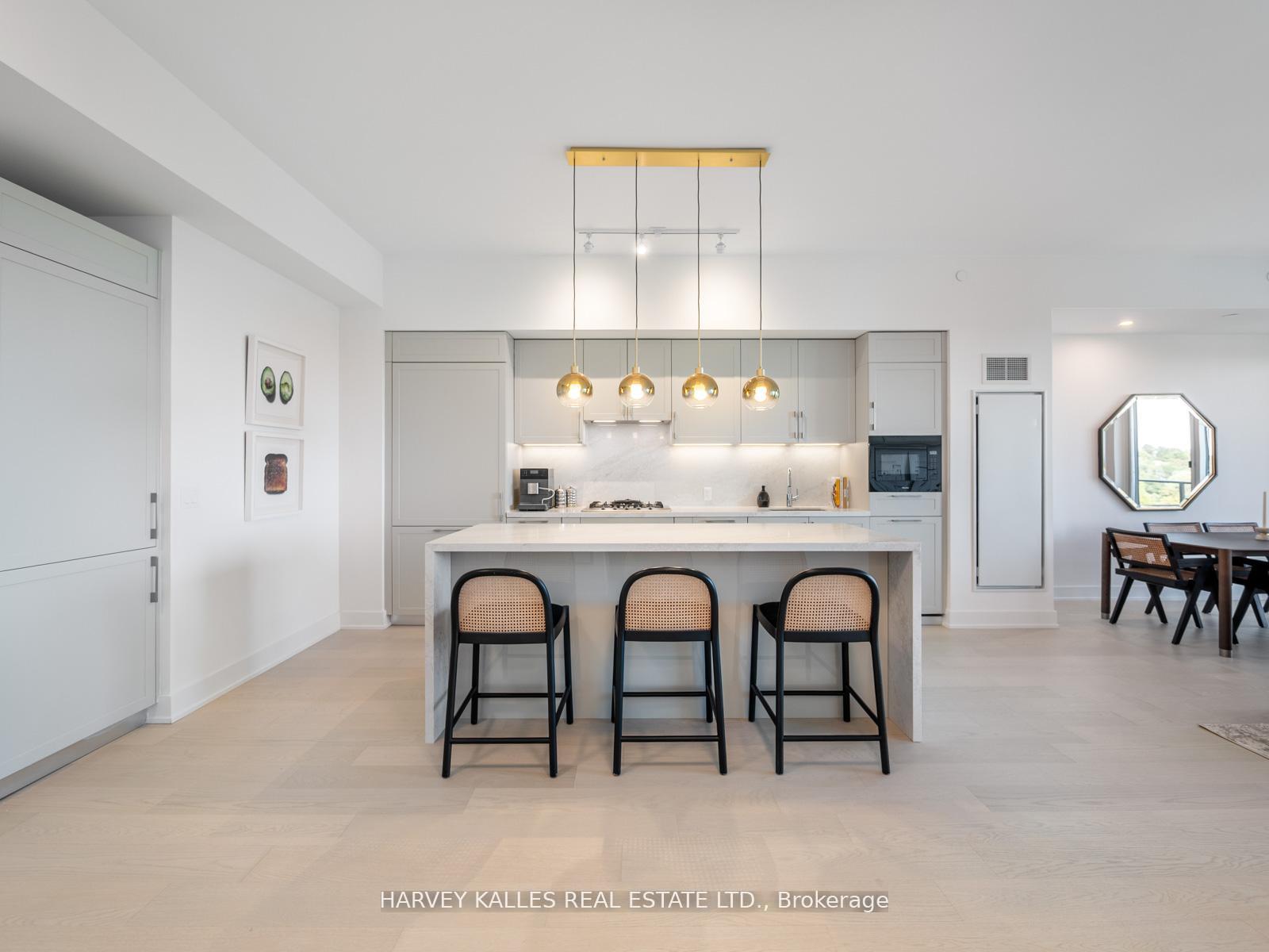 Photo 4 of Unit 1003, 8 Manor Road W, Toronto, Yonge-Eglinton — HOMEH