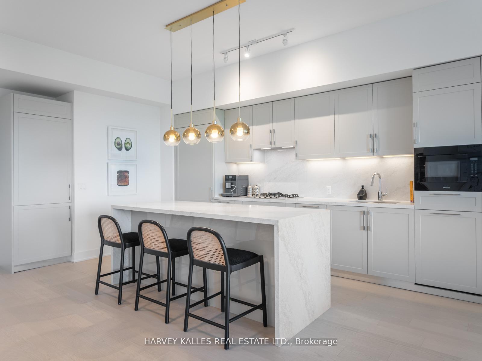 Photo 14 of Unit 1003, 8 Manor Road W, Toronto, Yonge-Eglinton — HOMEH