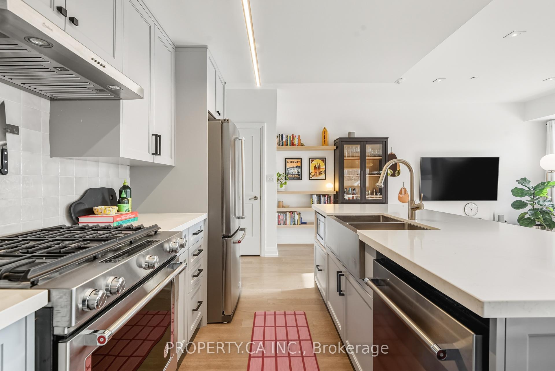 Photo 11 of Unit Th3, 100 Coxwell Avenue, Toronto, Greenwood-Coxwell — HOMEH