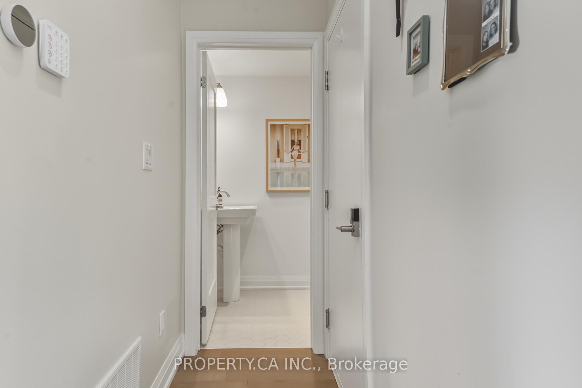 Photo 13 of Unit Th3, 100 Coxwell Avenue, Toronto, Greenwood-Coxwell — HOMEH