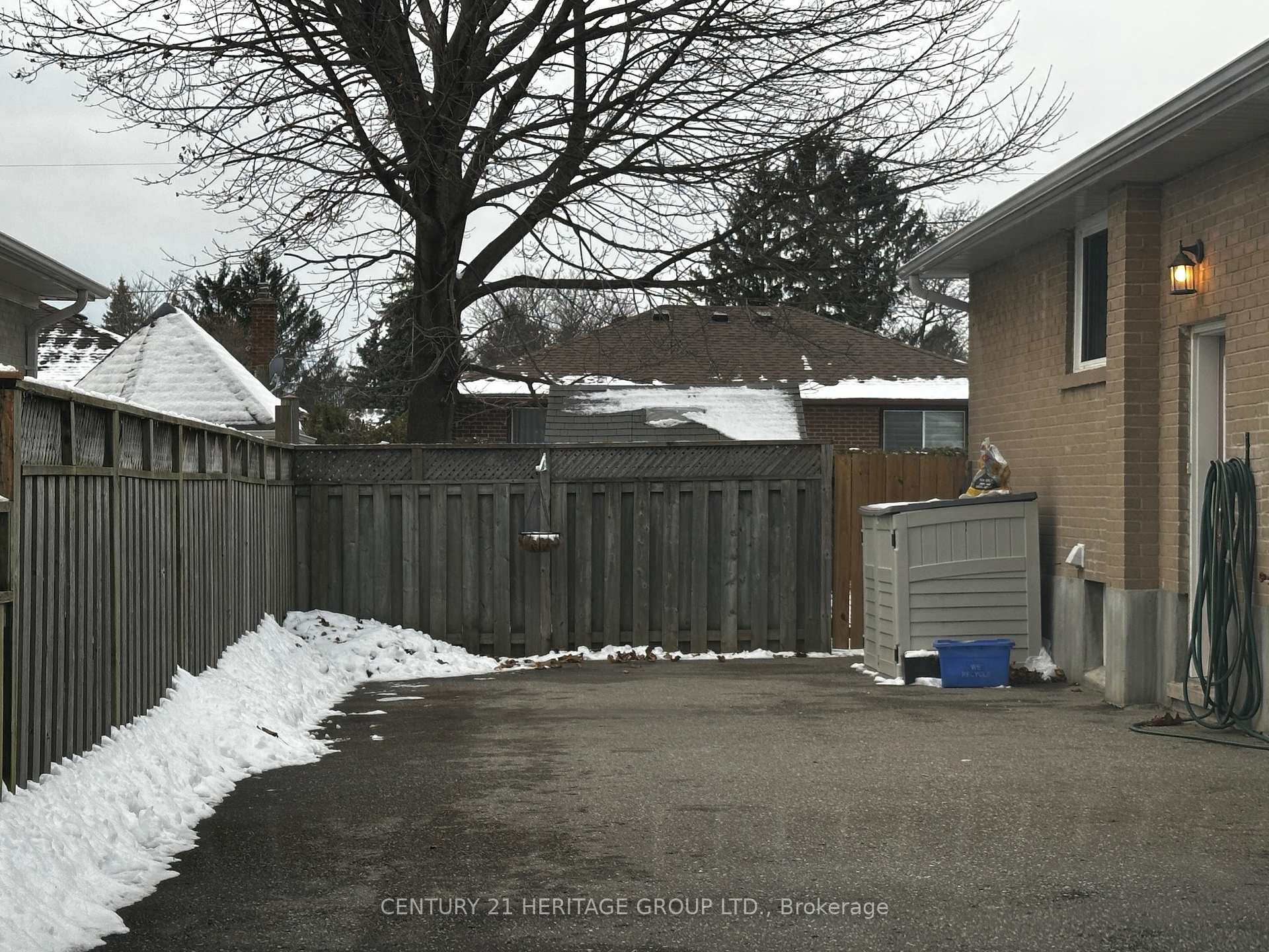 Photo 13 of Unit Basement, 910 Mccullough Drive, Whitby, Downtown Whitby — HOMEH