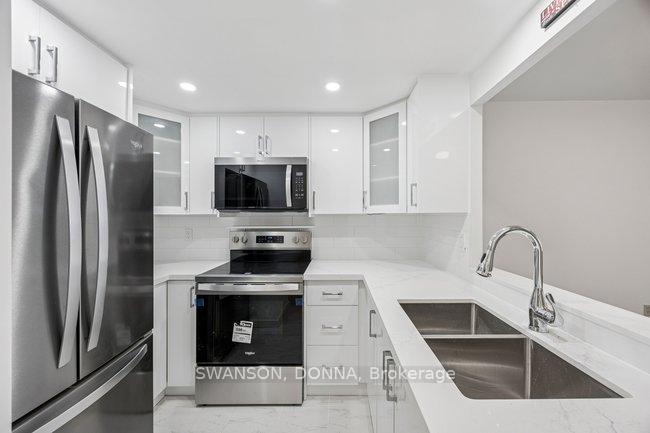 Photo 1 of Unit 2132, 3 Greystone Walk Drive, Scarborough, Kennedy Park — HOMEH