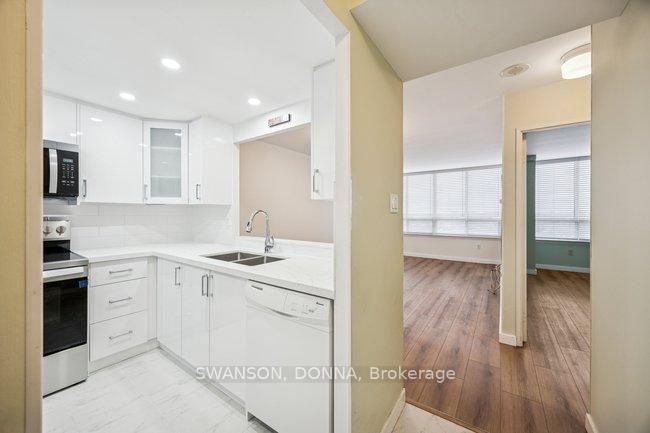 Photo 2 of Unit 2132, 3 Greystone Walk Drive, Scarborough, Kennedy Park — HOMEH