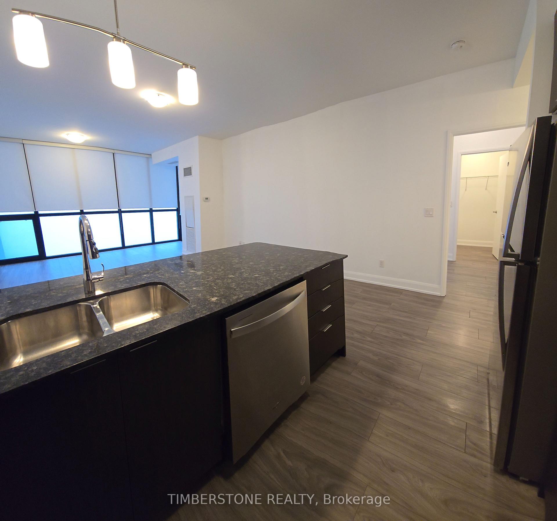 Photo 3 of Unit 2002, 2910 Highway 7 Boulevard W, Vaughan, Concord — HOMEH