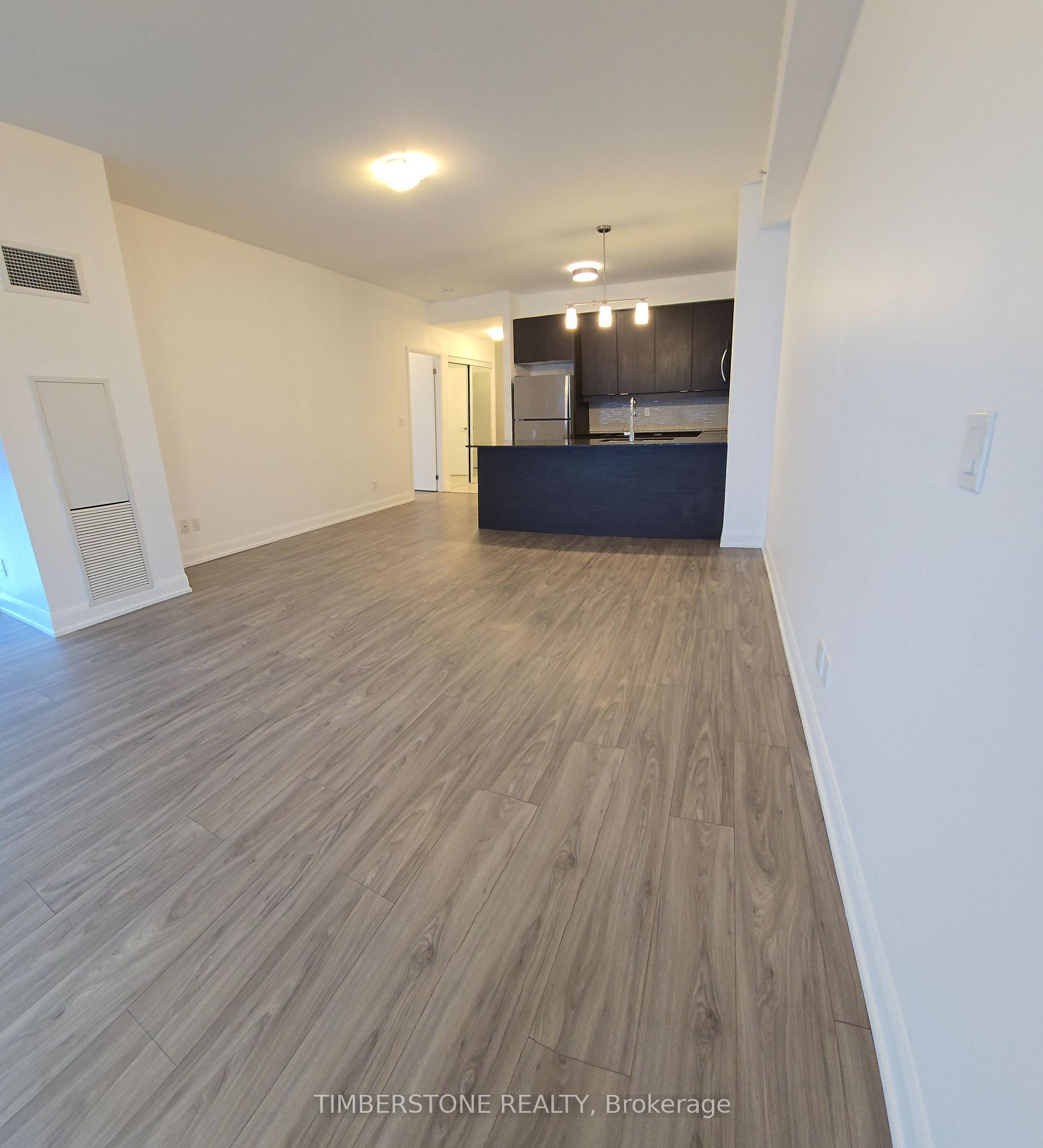 Photo 2 of Unit 2002, 2910 Highway 7 Boulevard W, Vaughan, Concord — HOMEH