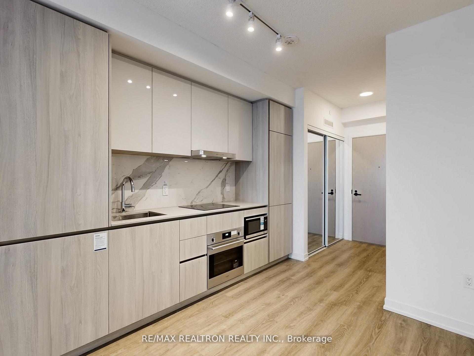 Photo 11 of Unit 2810, 8 Interchange Way, Vaughan, Vaughan Corporate Centre — HOMEH
