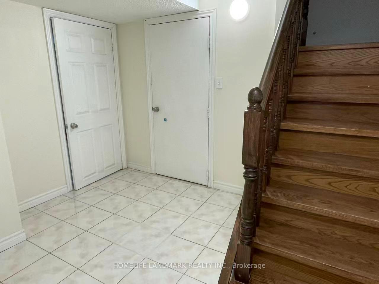 Photo 2 of 73 Ketchum Crescent, Markham, Middlefield — HOMEH