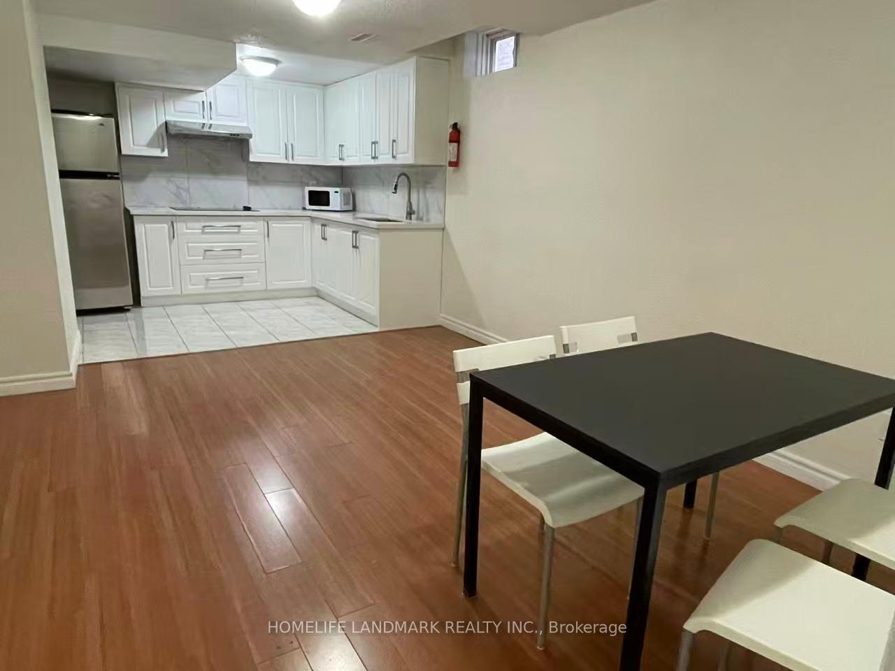 Photo 4 of 73 Ketchum Crescent, Markham, Middlefield — HOMEH