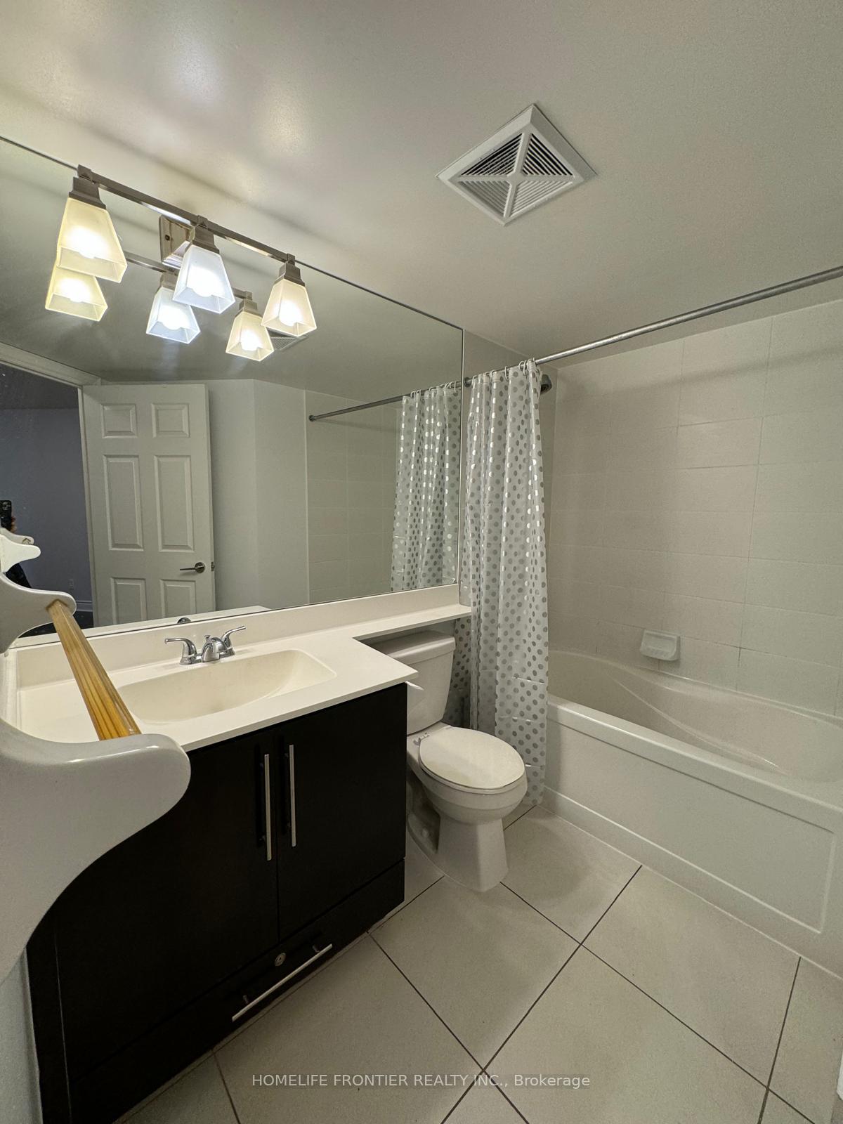 Photo 9 of Unit 579, 23 Cox Boulevard, Markham, Unionville — HOMEH