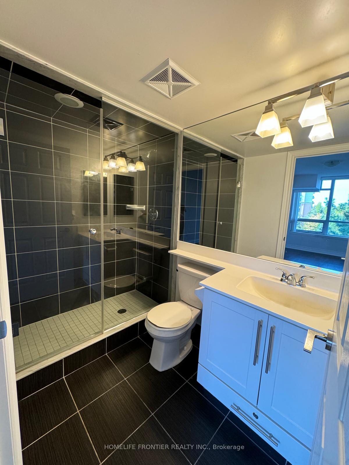 Photo 11 of Unit 579, 23 Cox Boulevard, Markham, Unionville — HOMEH