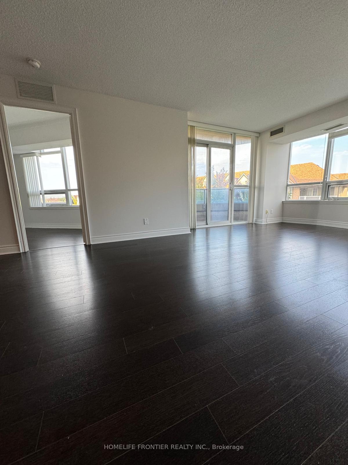 Photo 13 of Unit 579, 23 Cox Boulevard, Markham, Unionville — HOMEH