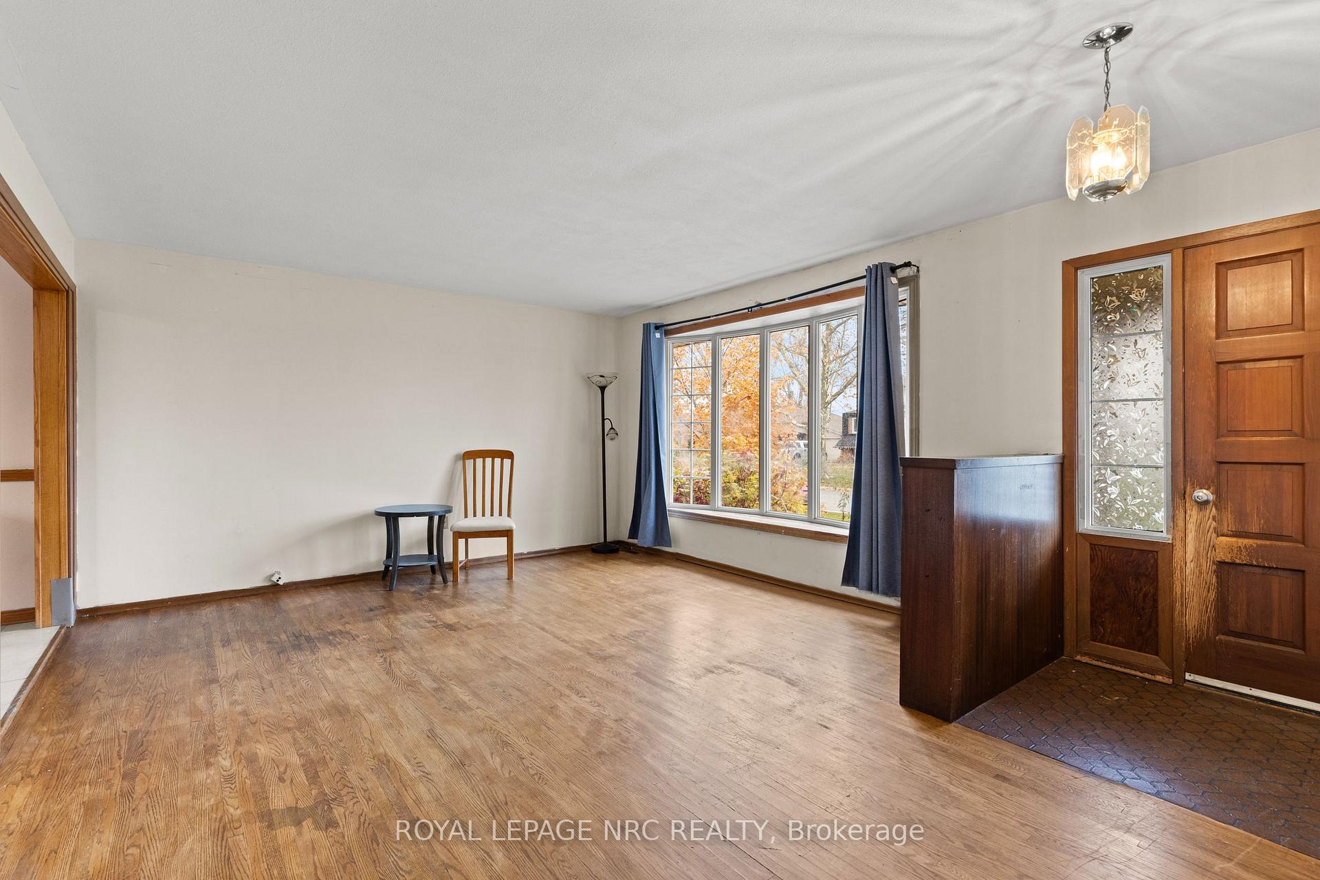 Photo 11 of Unit Main Floor, 16 Vanier Drive, Welland, Lincoln/Crowland — HOMEH