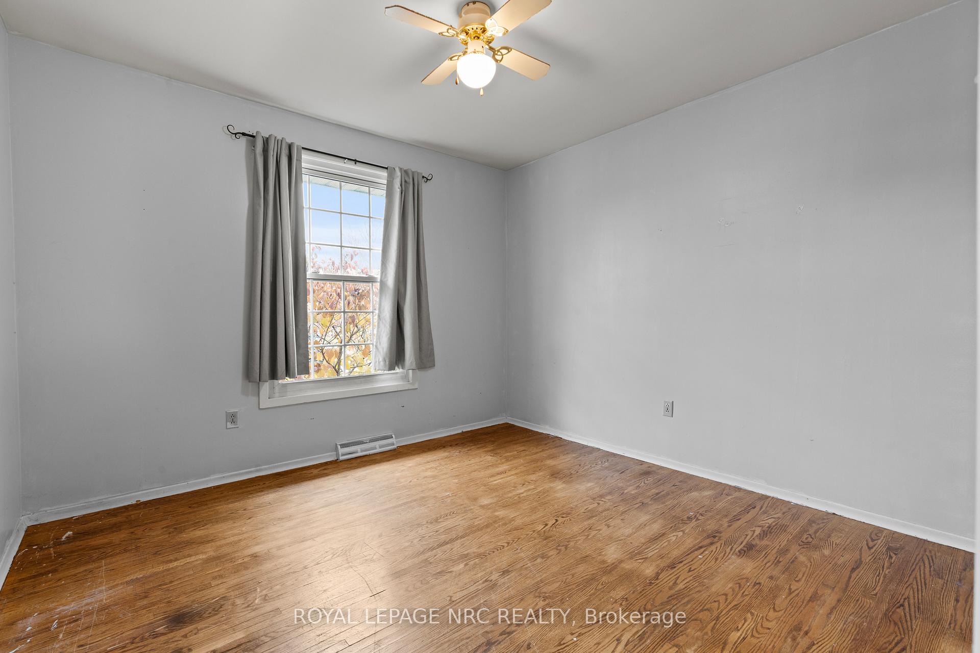 Photo 3 of Unit Main Floor, 16 Vanier Drive, Welland, Lincoln/Crowland — HOMEH