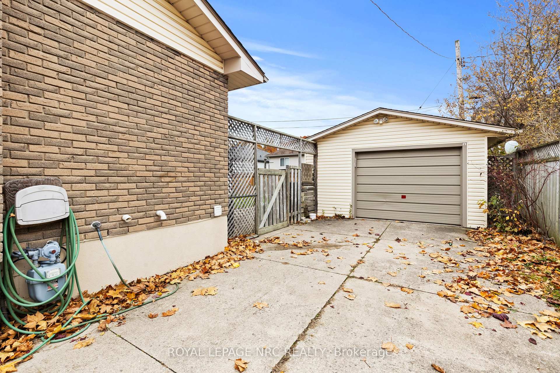 Photo 8 of Unit Main Floor, 16 Vanier Drive, Welland, Lincoln/Crowland — HOMEH
