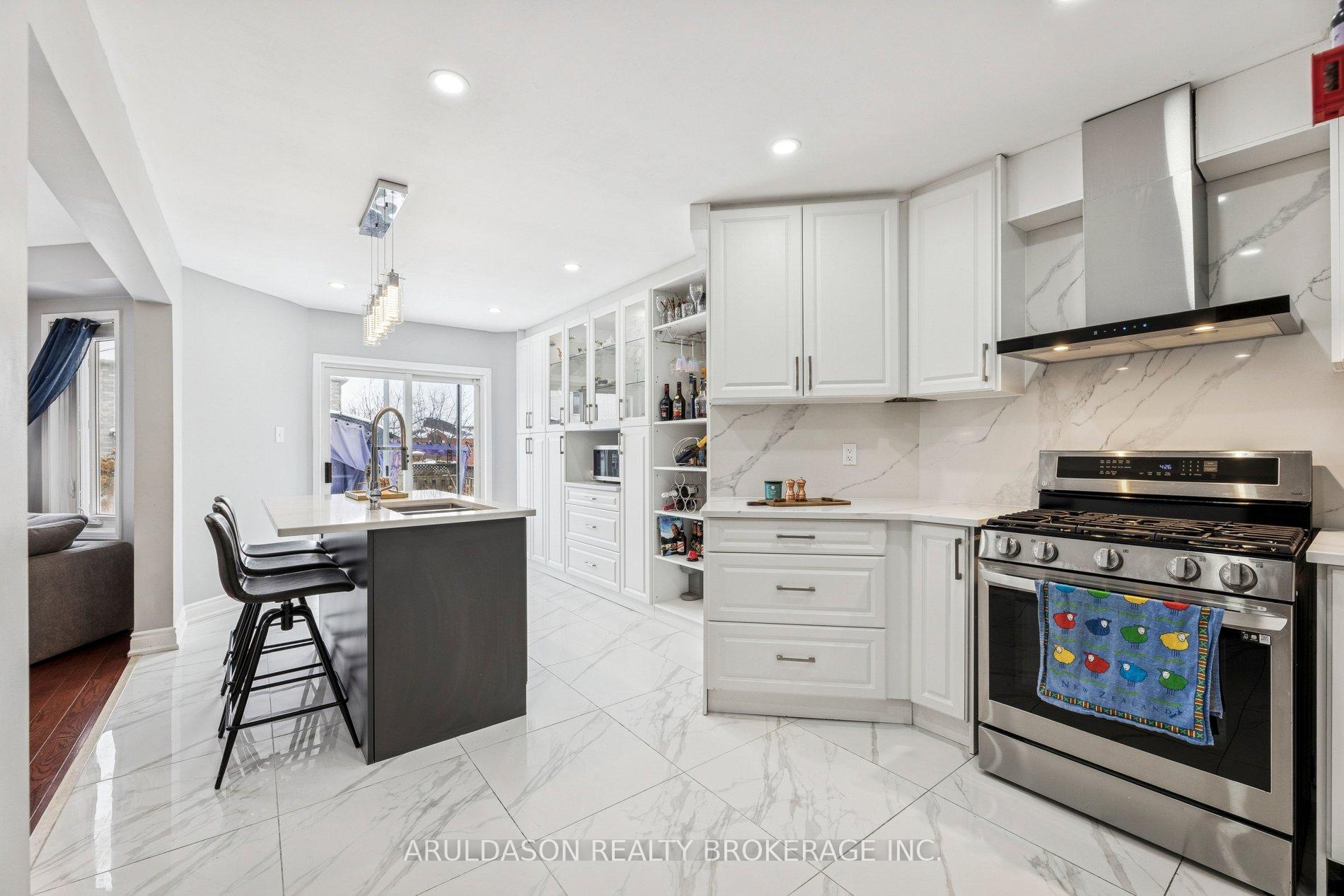 Photo 39 of 3 Booth Crescent, Ajax, Central — HOMEH