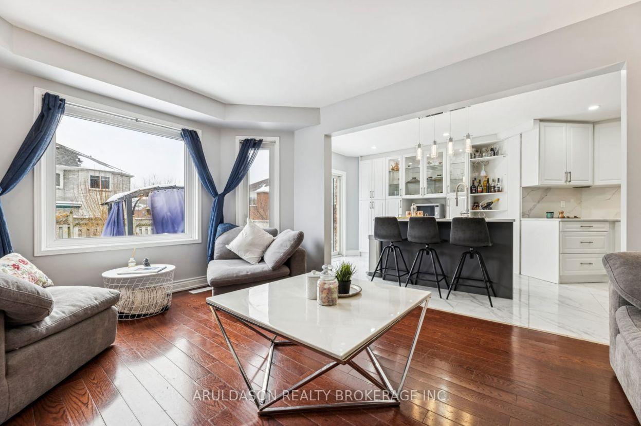 Photo 12 of 3 Booth Crescent, Ajax, Central — HOMEH