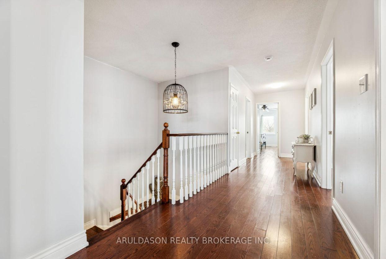 Photo 9 of 3 Booth Crescent, Ajax, Central — HOMEH