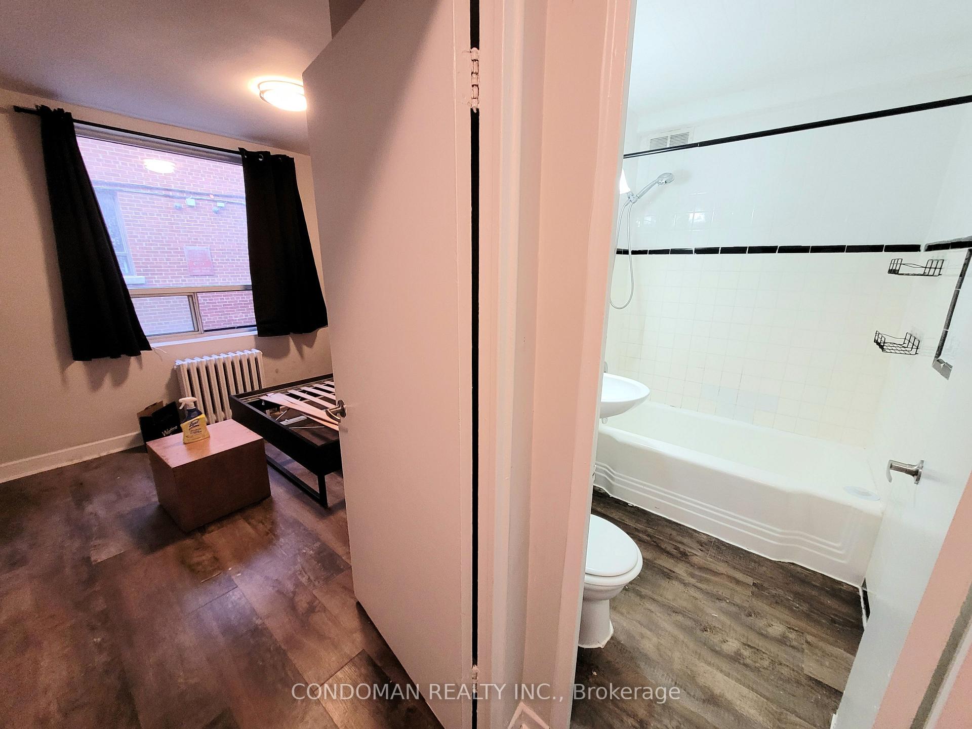 Photo 2 of Unit 103, 852 Broadview Avenue, Toronto, Playter Estates-Danforth — HOMEH