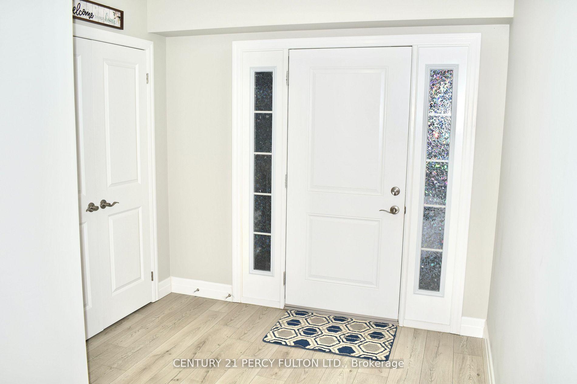 Photo 16 of 36 Robertson Drive, Stratford — HOMEH