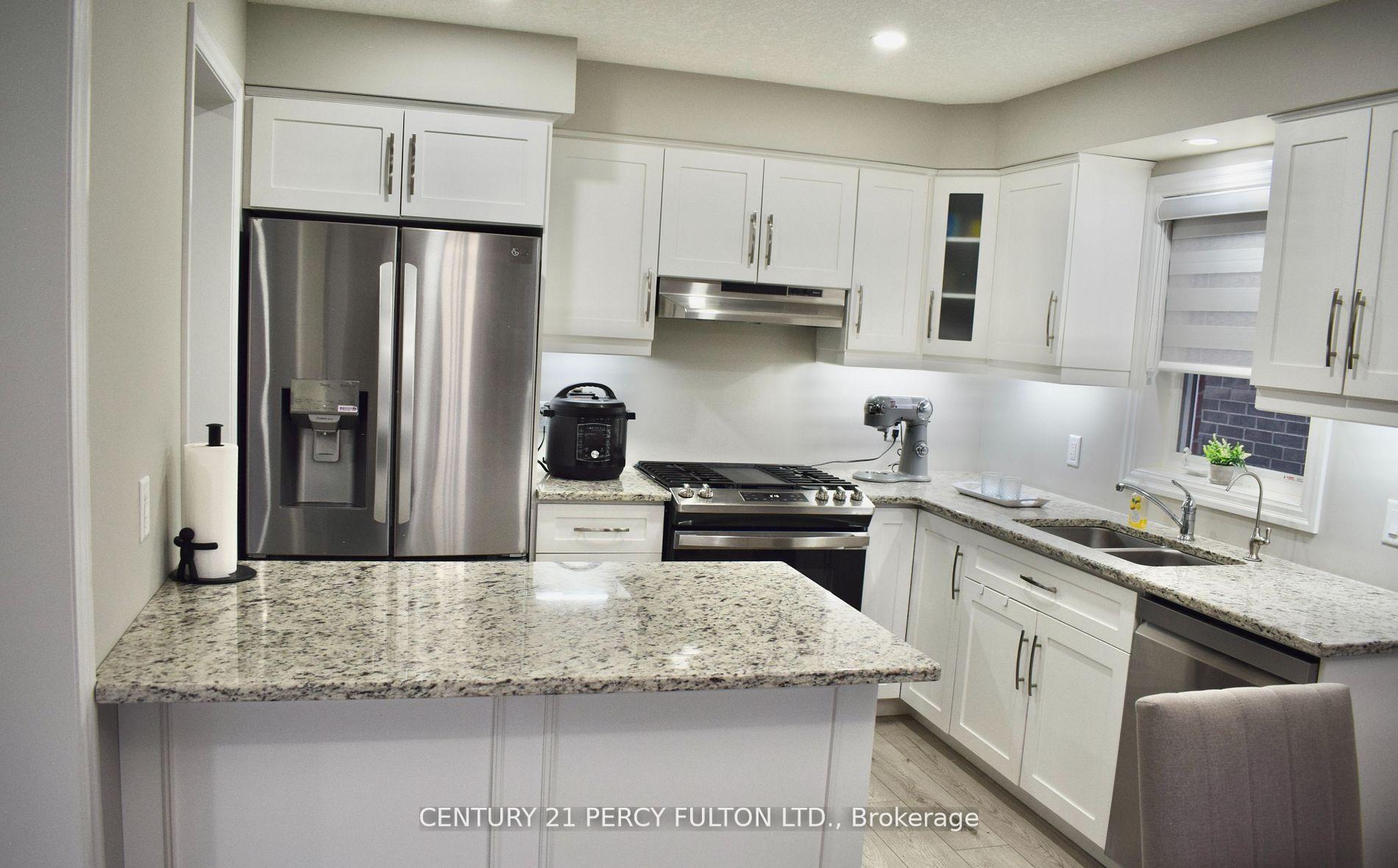 Photo 5 of 36 Robertson Drive, Stratford — HOMEH