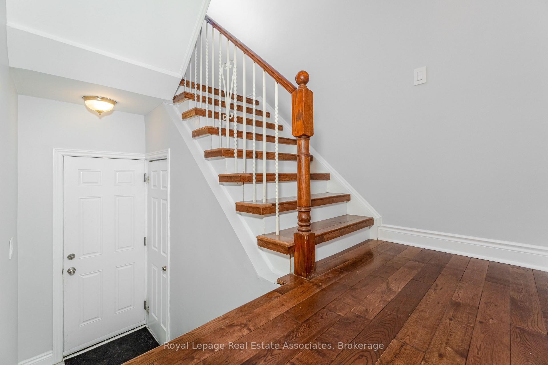 Photo 3 of Unit Upper level, 91 Bruce beer Drive, Brampton, Madoc — HOMEH