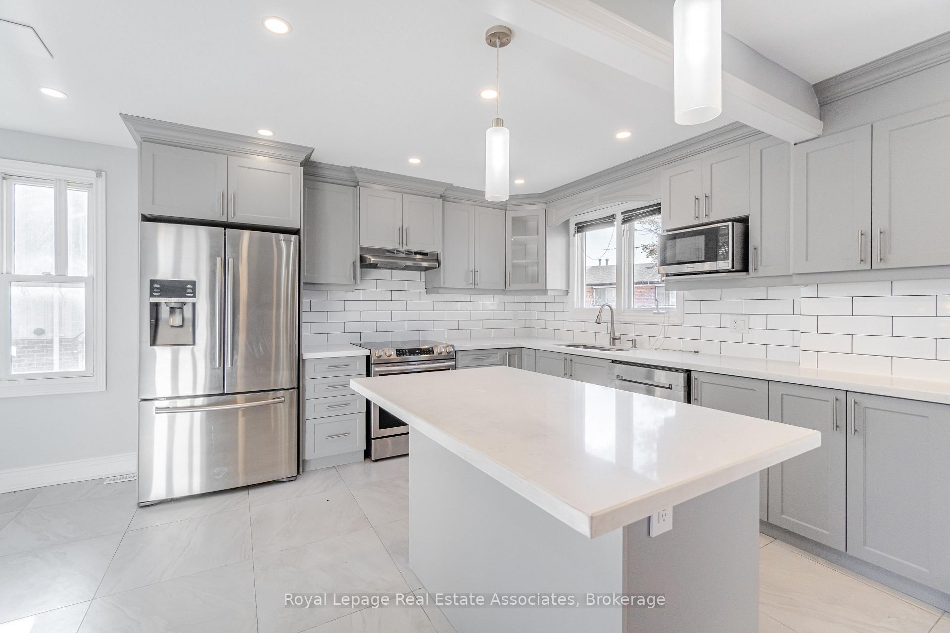 Photo 6 of Unit Upper level, 91 Bruce beer Drive, Brampton, Madoc — HOMEH
