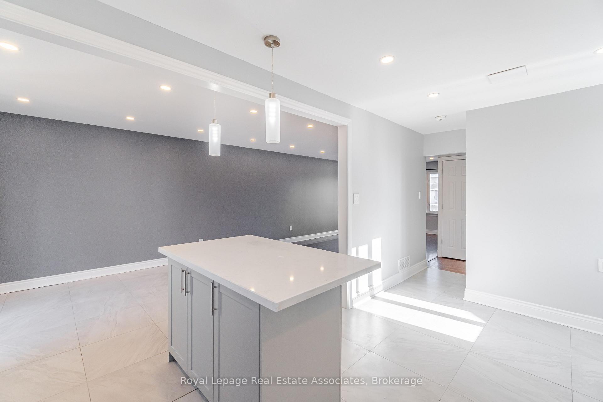 Photo 5 of Unit Upper level, 91 Bruce beer Drive, Brampton, Madoc — HOMEH