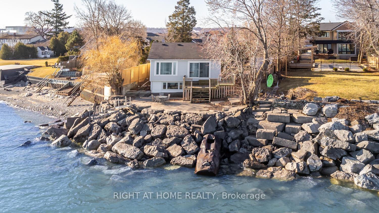 Photo 38 of 18 1/2 Lakeshore Drive, Hamilton, Stoney Creek — HOMEH