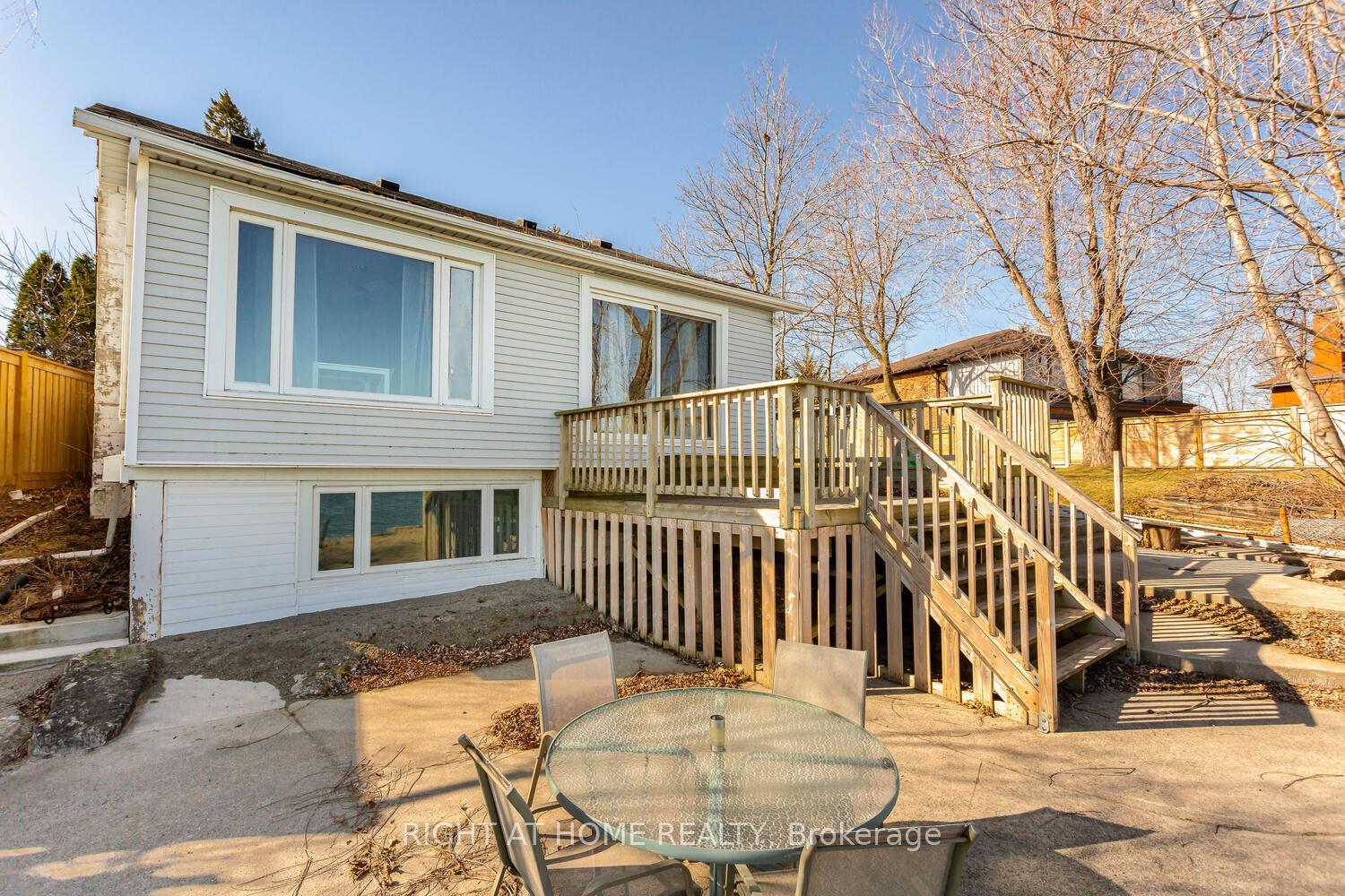 Photo 49 of 18 1/2 Lakeshore Drive, Hamilton, Stoney Creek — HOMEH