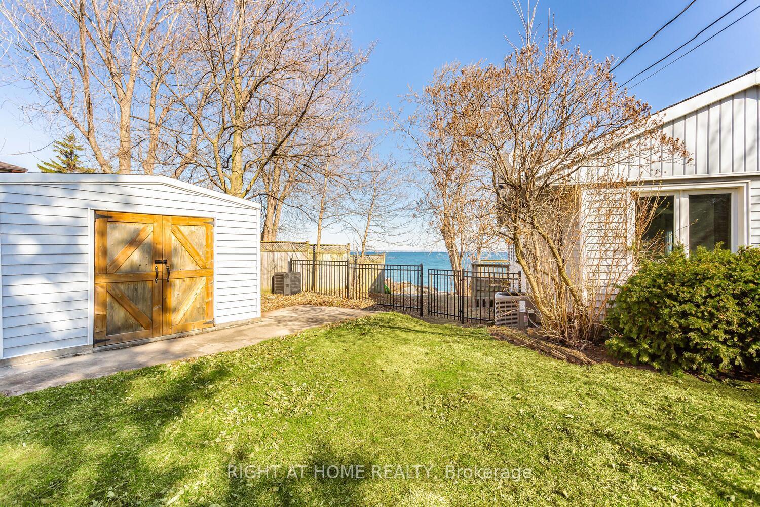 Photo 6 of 18 1/2 Lakeshore Drive, Hamilton, Stoney Creek — HOMEH