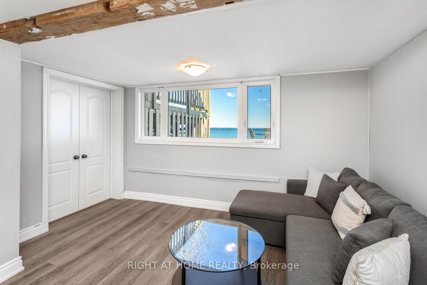 Photo 8 of 18 1/2 Lakeshore Drive, Hamilton, Stoney Creek — HOMEH