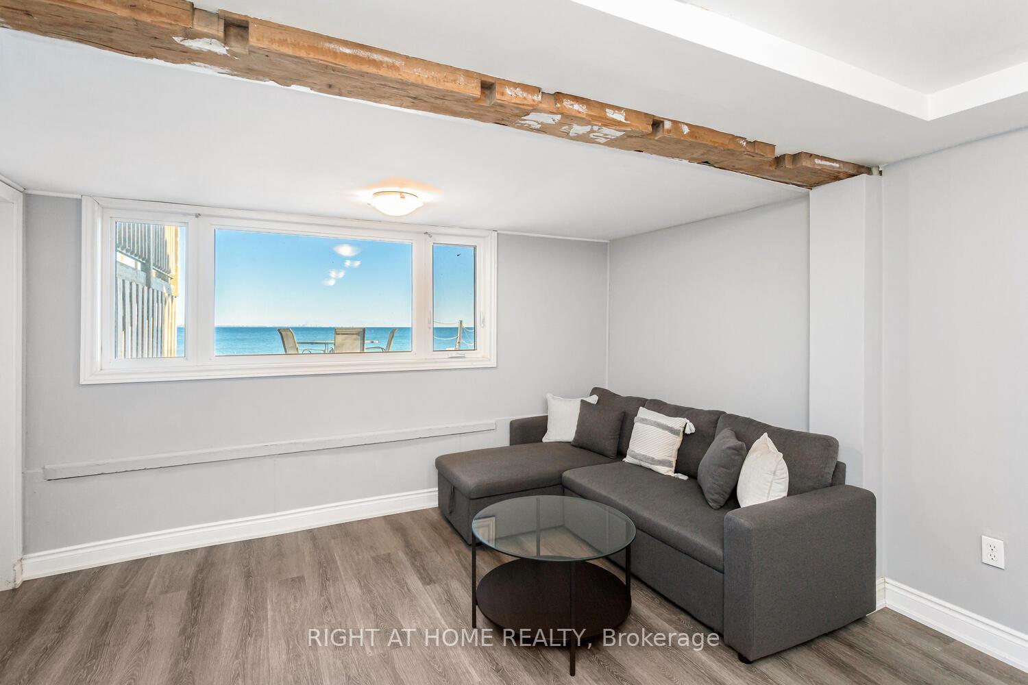 Photo 9 of 18 1/2 Lakeshore Drive, Hamilton, Stoney Creek — HOMEH