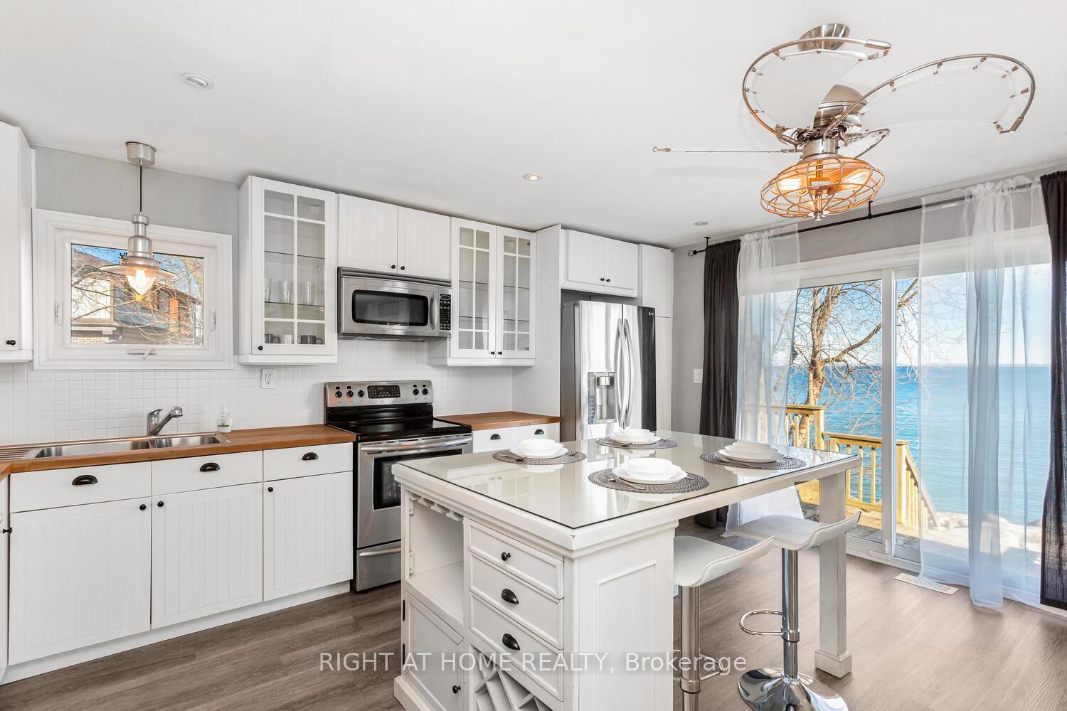 Photo 19 of 18 1/2 Lakeshore Drive, Hamilton, Stoney Creek — HOMEH