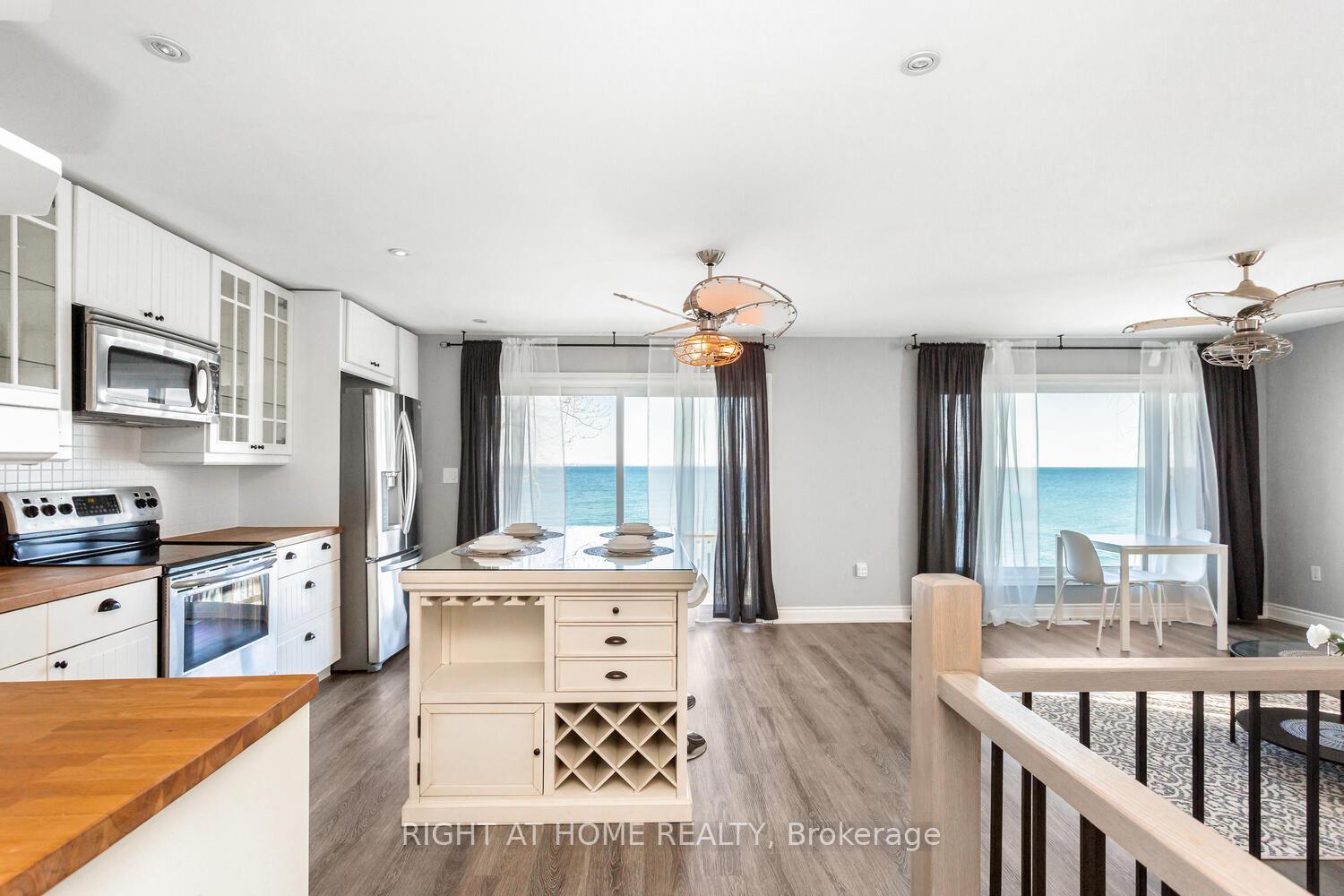 Photo 27 of 18 1/2 Lakeshore Drive, Hamilton, Stoney Creek — HOMEH